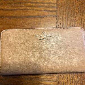 Kate Spade large Slim Bi fold Wallet